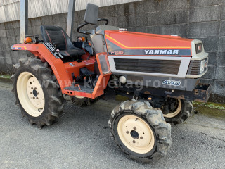 Yanmar F165D homlokrakodóval Japanese Compact Tractor (1)