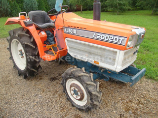 Click here to enlarge photo
1938-209.435-2161 Kubota L2002DT Japanese Compact Tractor (1)