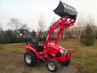 Click here to enlarge photo
5422-8.9-3248 Tym T273 HST Korean compact tractor (1)