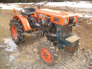 Click here to enlarge photo
8637-60.12-6376 Kubota B5000 Japanese Compact Tractor (1)