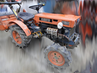 Cliquez-ici pour les plus grandes photos!
7772-59.935-7444 Kubota B6000 Microracteur japonais (1)