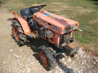 Click here to enlarge photo
1239-63.02-2837 Kubota B5001 Japanese Compact Tractor (1)