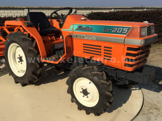 Click here to enlarge photo
3104-121.28311688312-5872 Kubota L1-205D Japanese Compact Tractor (1)