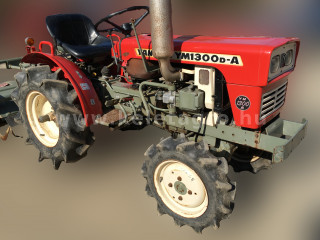 Click here to enlarge photo
422-51.865-7172 Yanmar YM1300D Japanese Compact Tractor (1)