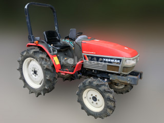 Click here to enlarge photo
6900-201.81694805195-3746 Yanmar F-250 Japanese Compact Tractor (1)
