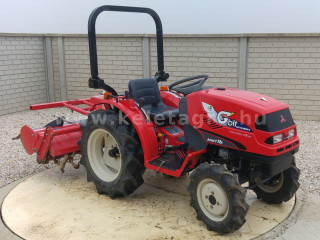 Click here to enlarge photo
449-253.62246753247-6357 Mitsubishi MMT16 Japanese Compact Tractor (1)