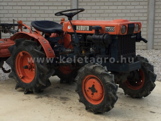 Kubota B7000 Tractoare Compacte Japoneze Second Hand Reparații Care Necesită Tractoare