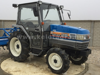 Pentru vizionarea imaginilor mai mari clic aici
7496-316.35902597403-9060 Iseki TG25 Cabin Tractor japonez mic (1)