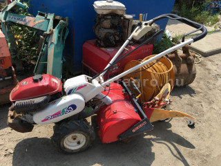 Pentru vizionarea imaginilor mai mari clic aici
255-11.465-7048 Iseki KC500 Tractor japonez mic (1)