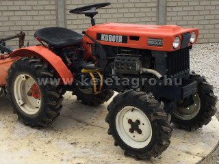 Pentru vizionarea imaginilor mai mari clic aici
4138-2.1-9532 Kubota B6000 Tractor japonez mic (1)