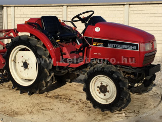 Click here to enlarge photo
4743-125.52829113924-3057 Mitsubishi MT205 Japanese Compact Tractor (1)