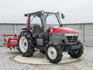 Yanmar AF-30 PowerShift Cabin Japanese Compact Tractor (1)