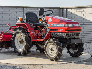 Pentru vizionarea imaginilor mai mari clic aici
8280-127.50324675325-4850 Yanmar KE-3D Tractor japonez mic (1)