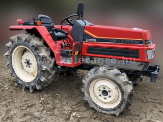 Click here to enlarge photo
7084-200.265-1938 Yanmar F255D Japanese Compact Tractor (1)
