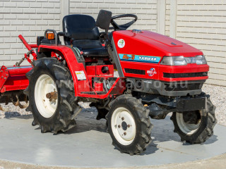 Click here to enlarge photo
9377-121.50785714286-8181 Yanmar KE-3D Japanese Compact Tractor (1)