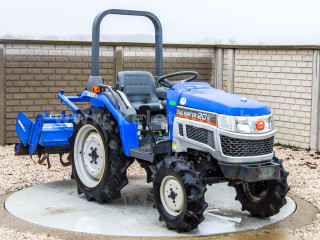 Zum Darstellen grösserer Bilder bitte klicken Sie hier
9421-283.8038961039-6959 Iseki THS20 Japanische Kleintraktor (1)