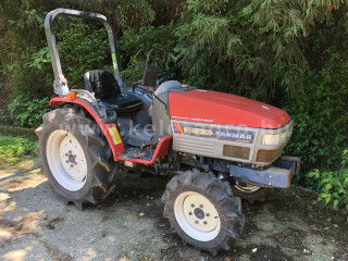 Click here to enlarge photo
8046-184.56948051948-7432 Yanmar F-230 Japanese Compact Tractor (1)