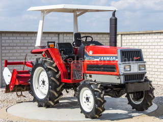 Pentru vizionarea imaginilor mai mari clic aici
5310-112.29423376623-6078 Yanmar FX20D Tractor japonez mic (1)
