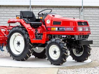 Pentru vizionarea imaginilor mai mari clic aici
323-97.809337662338-5477 Mitsubishi MT16D 00001-54456 Tractor japonez mic (1)