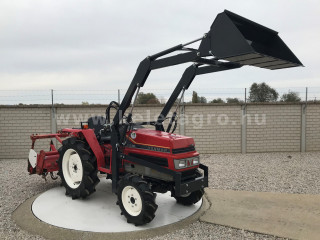Yanmar F235D Japanese Compact Tractor with front loader (1)