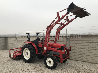 Shibaura D318F Japanese Compact Tractor with front loader (1)