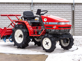 Click here to enlarge photo
606-141.88667088608-7547 Yanmar KE-3D Japanese Compact Tractor (1)