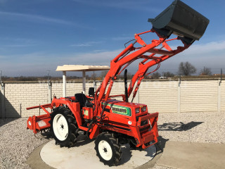 Click here to enlarge photo
3850-244.86336708861-5807 Hinomoto N239 Japanese Compact Tractor with front loader (1)