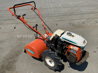 Click here to enlarge photo
7411-14.43-7739 Kubota TR70 Japanese Compact Tractor (1)