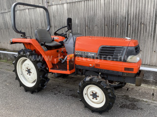 Click here to enlarge photo
4242-4.3276759493671-8592 Kubota GL200 Japanese Compact Tractor (1)