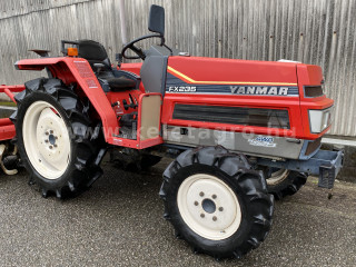 Click here to enlarge photo
343-4.7460835443038-8342 Yanmar FX235D Japanese Compact Tractor (1)