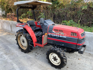 Click here to enlarge photo
8552-4.71-2198 Mitsubishi MT246 Japanese Compact Tractor (1)