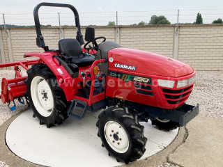 Pentru vizionarea imaginilor mai mari clic aici
7718-6.4448051948052-3898 Yanmar AF250 Tractor japonez mic (1)