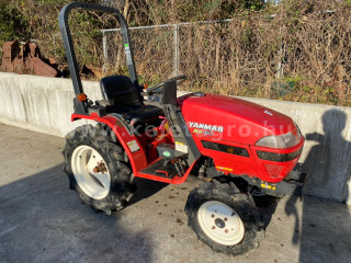 Click here to enlarge photo
1375-3.63-7765 Yanmar KE-50 Japanese Compact Tractor (1)