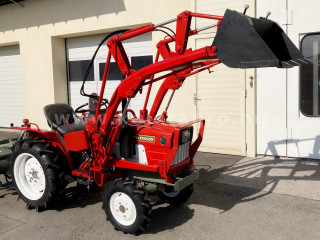 Yanmar YM1502D Japanese Compact Tractor with front loader (1)