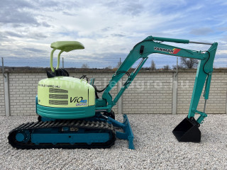 Yanmar Vio40  (1)