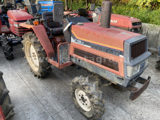 Click here to enlarge photo
175-3.5966455696203-1542 Yanmar F18D Japanese Compact Tractor (1)