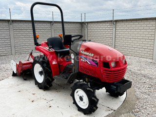 Click here to enlarge photo
8684-3.745253164557-8422 Yanmar KE-1D Japanese Compact Tractor (1)