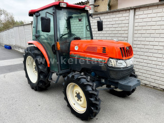 Zum Darstellen grösserer Bilder bitte klicken Sie hier
9909-13.747031168831-4874 Kubota KL460H GlideShift Japanische Kleintraktor (1)