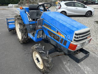 Pentru vizionarea imaginilor mai mari clic aici
1086-3.85-3047 Iseki TU197F Tractor japonez mic (1)