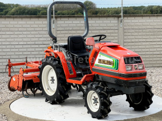 Pentru vizionarea imaginilor mai mari clic aici
1990-3.7675518987342-8253 Hinomoto CX18 Tractor japonez mic (1)