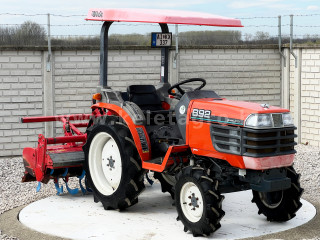Click here to enlarge photo
9102-6.5163291139241-3946 Kubota B92 Japanese Compact Tractor (1)