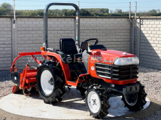 Click here to enlarge photo
1086-3.7600151898734-4695 Kubota GB135 Japanese Compact Tractor (1)