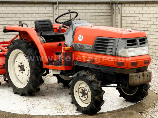 Click here to enlarge photo
9874-6.8924050632911-9230 Kubota GL200 Japanese Compact Tractor (1)