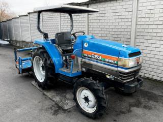 Cliquez-ici pour les plus grandes photos!
3571-7.262987012987-2027 Iseki TG253 Microracteur japonais (1)