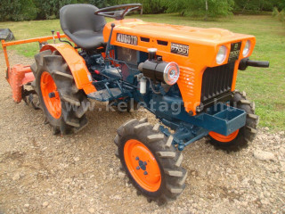 Cliquez-ici pour les plus grandes photos!
2433-117.47-4142 Kubota B7001 Microracteur japonais (1)