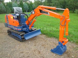 Click here to enlarge photo
3995-136.135-4437 Kubota KH-014 (1)
