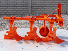 Plow with 3 heads, for 19-30HP Japanese compact tractors, Komondor SER-3 - Implements - Plows