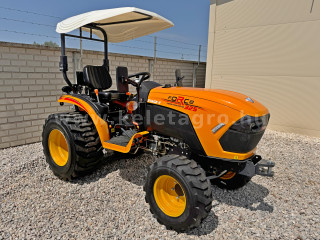 Jeu de roues avec pneus industriels pour le petit tracteur Force 325 Stage V (1)